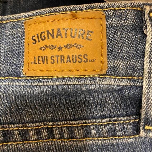 LEVIS signature womens modern straight stretch jeans size 4M. - Picture 10 of 11